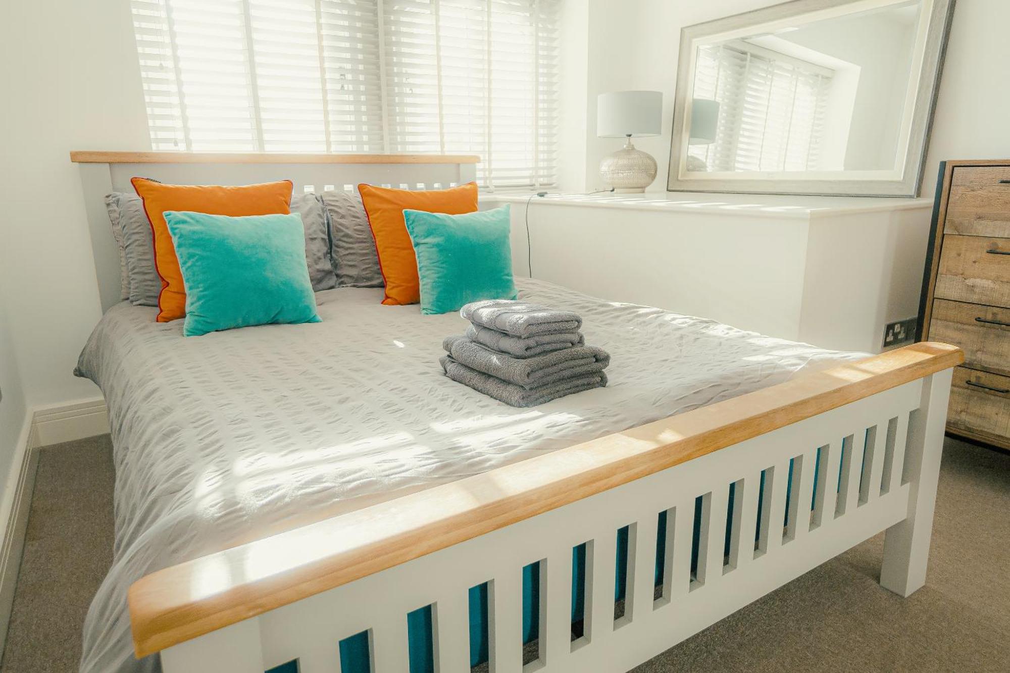 Super Duplex With Free Parking Apartment Plymouth Bagian luar foto