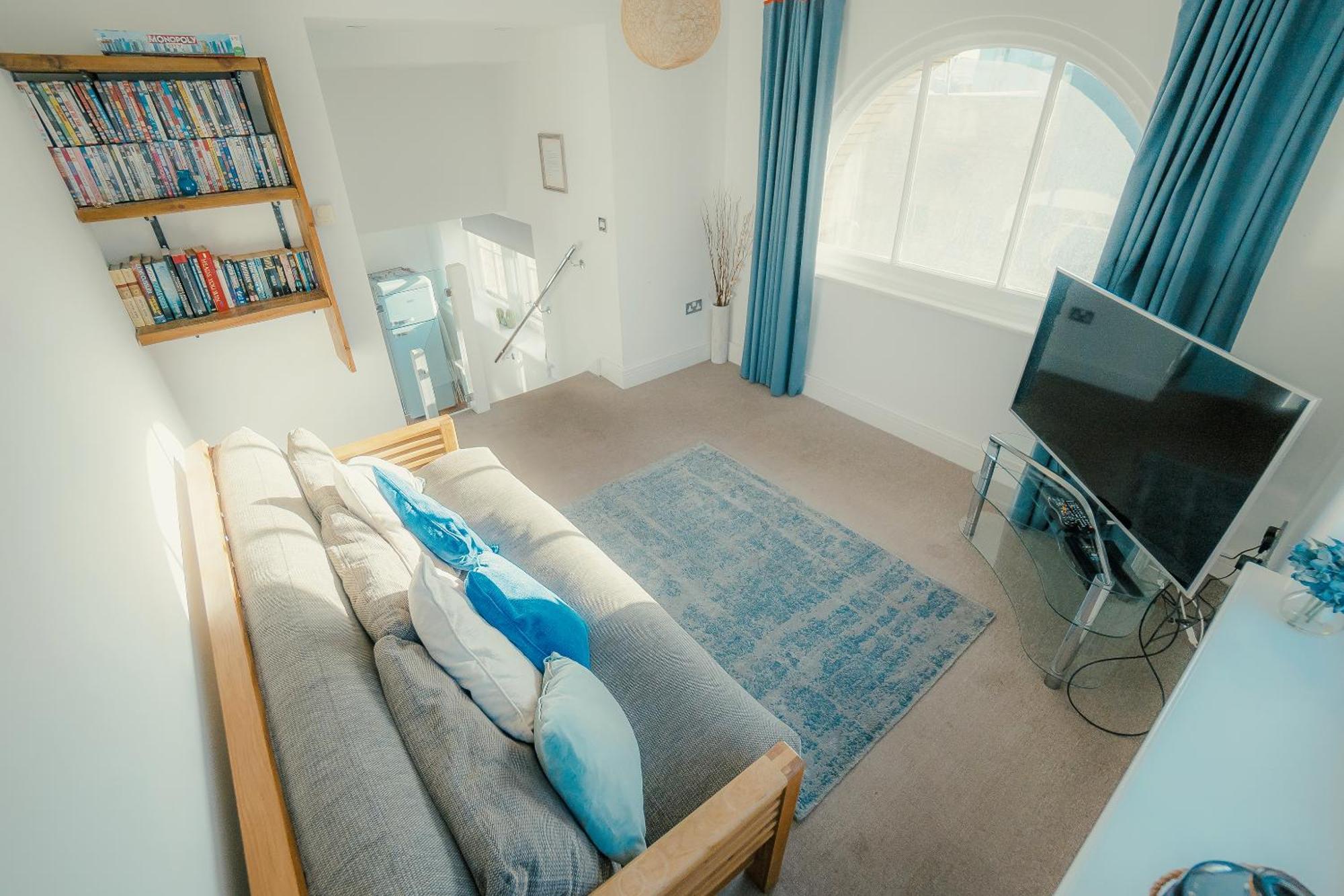 Super Duplex With Free Parking Apartment Plymouth Bagian luar foto
